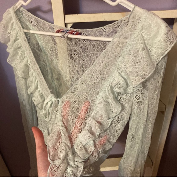 Blue lace top - Picture 3 of 6